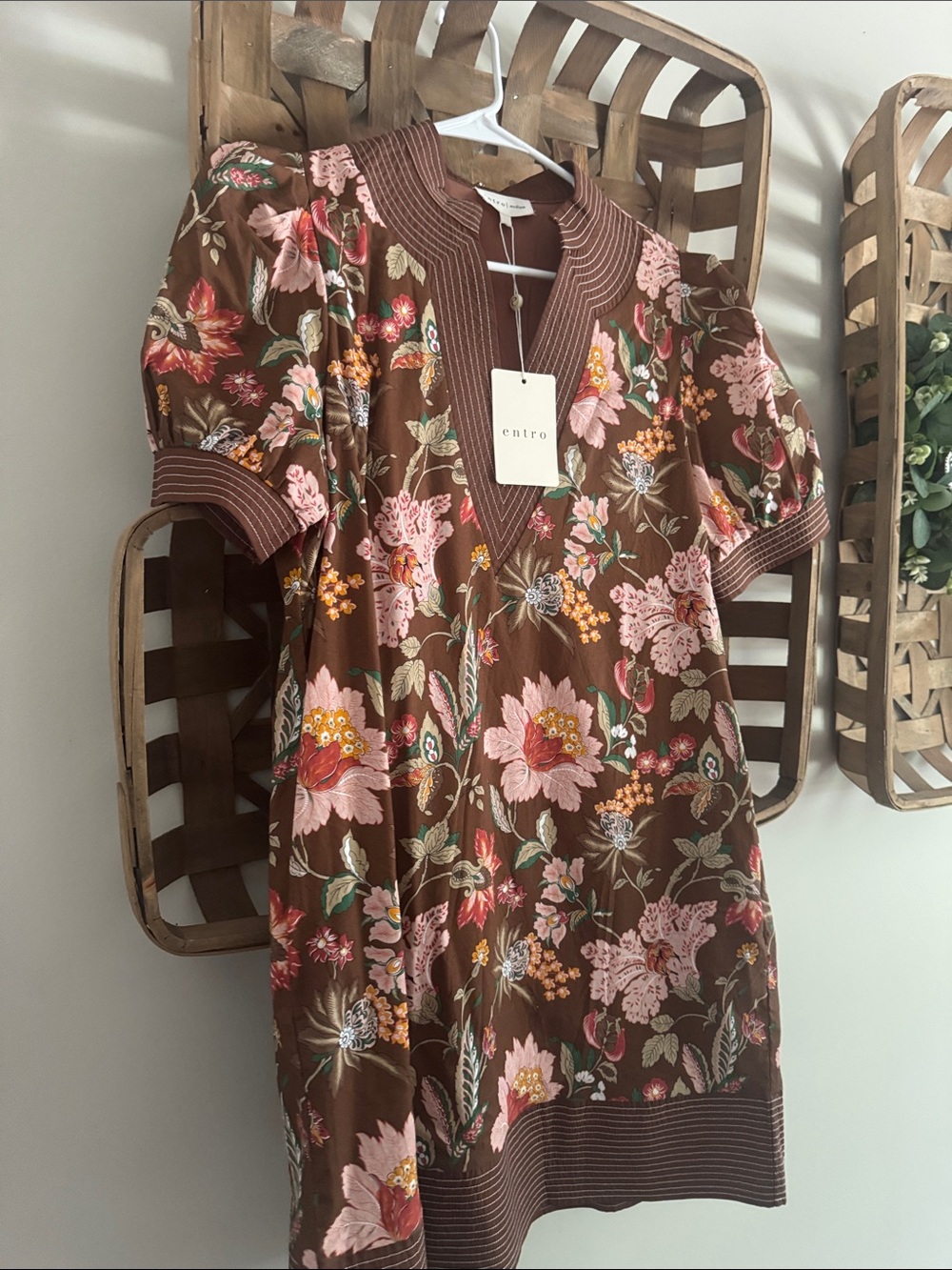 PRICE DROP entro Brown Floral Midi Dress with Pink & Red Blooms - Picture 4 of 5